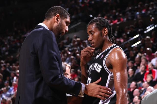 定制“谷子”、同人“发粮”...王者荣耀怎么越活越“有活”了？