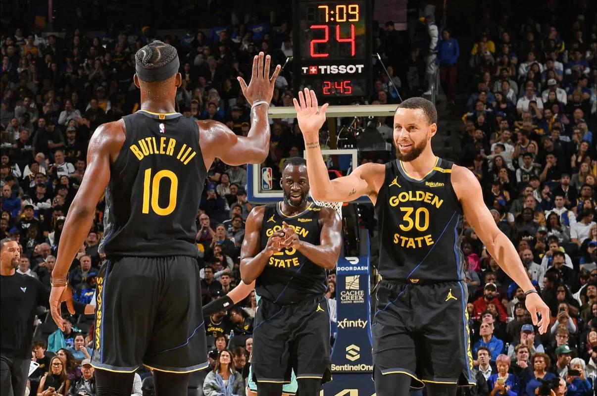 U23国足激战泰国，安东尼奥激进布阵引关注