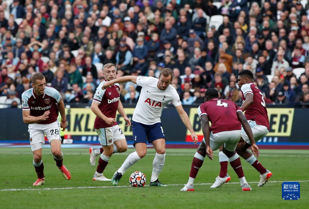 [中超]上海海港夺得2025赛季中超冠军