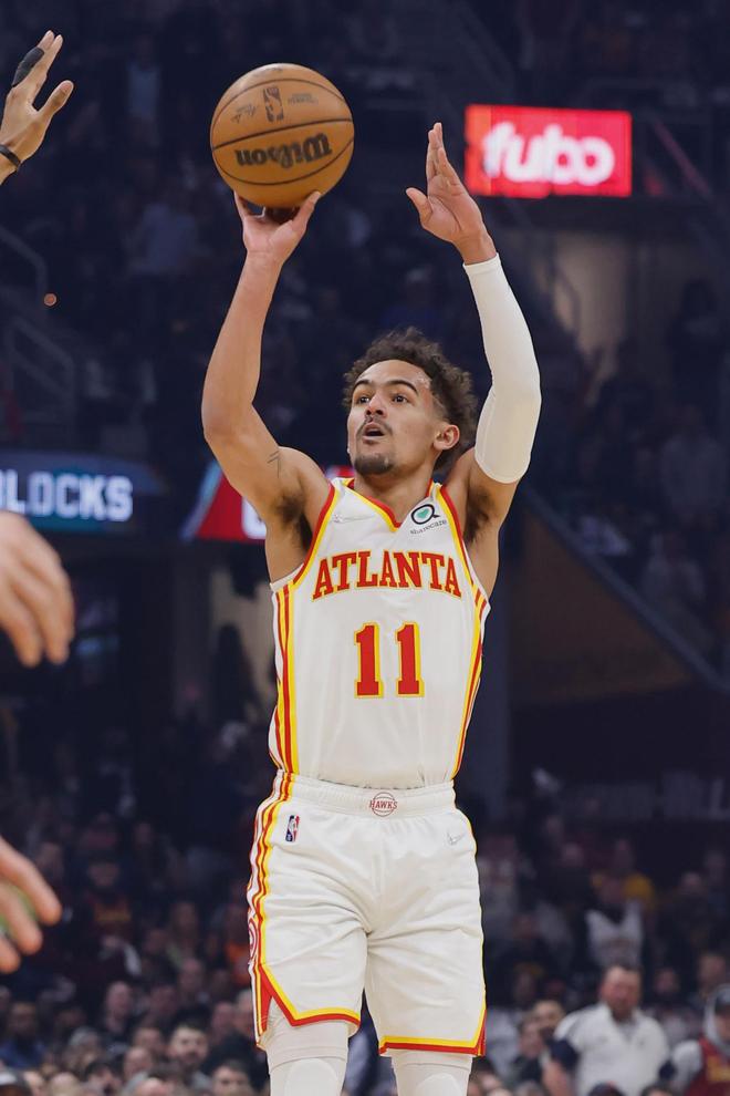 火箭惨遭国王逆转跌入附加赛区，杜兰特表现低迷，威少关键三分锁定胜局