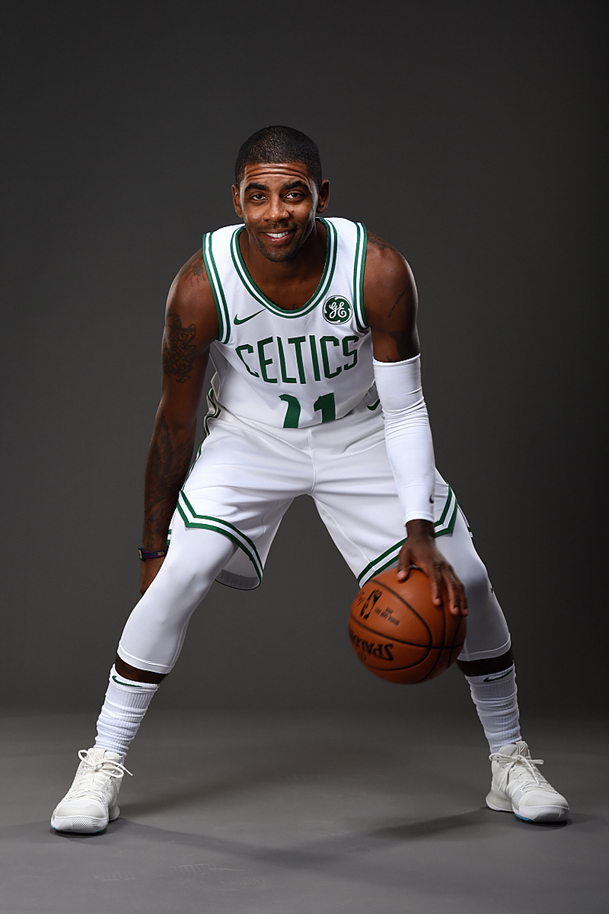 梅西：我们是冠军！感谢阿尔巴和布斯克茨在这段冒险中陪伴我