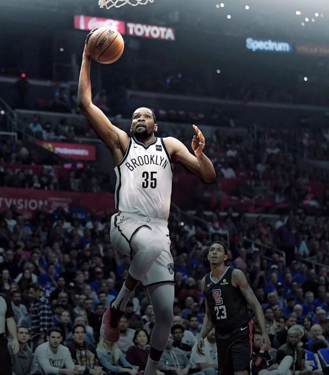 综合体育赛季中期总结 各项目走势评估